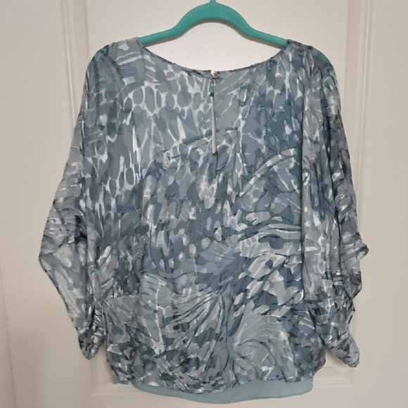 White House Black Market Blue Abstract Blouse - Picture 3 of 5